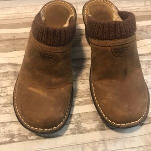 Ugg mule clog size 7 barely used brown leather